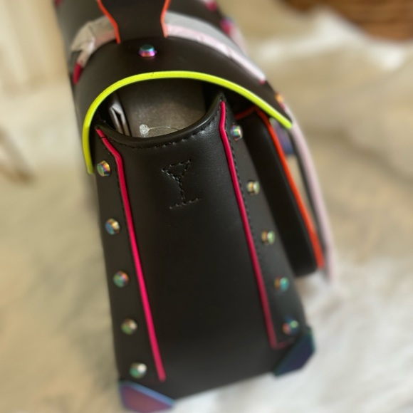 NWT Michael Kors Manhattan Contrast Trim Satchel with Strap. Black - Picture 10 of 14